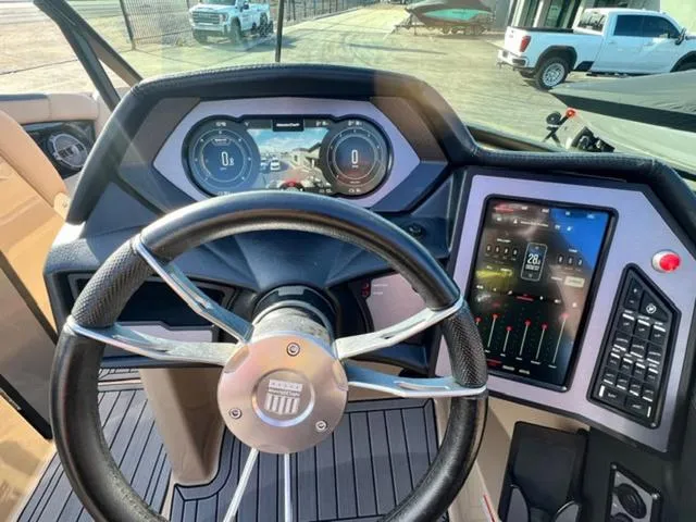 Slide: The Image of MasterCraft XStar S 2022 - 20