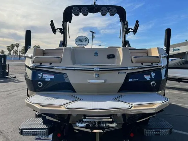 Slide: The Image of MasterCraft XStar S 2022 - 7