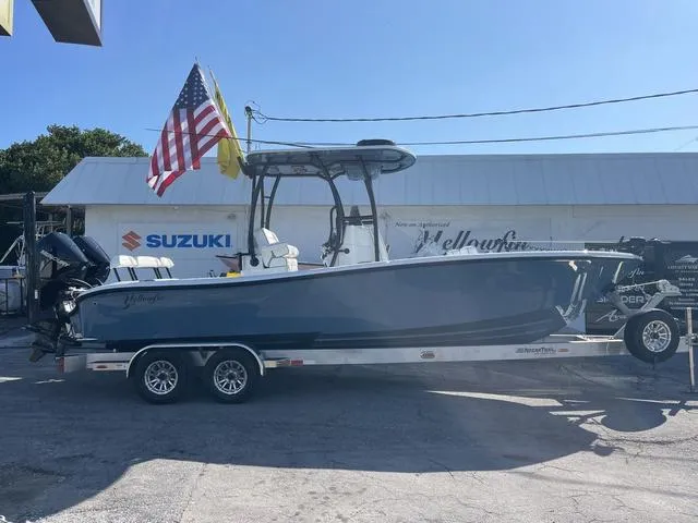 The Image of Yellowfin 26 Hybrid 2025 - 1