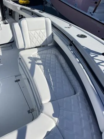 Slide: The Image of Yellowfin 26 Hybrid 2025 - 7