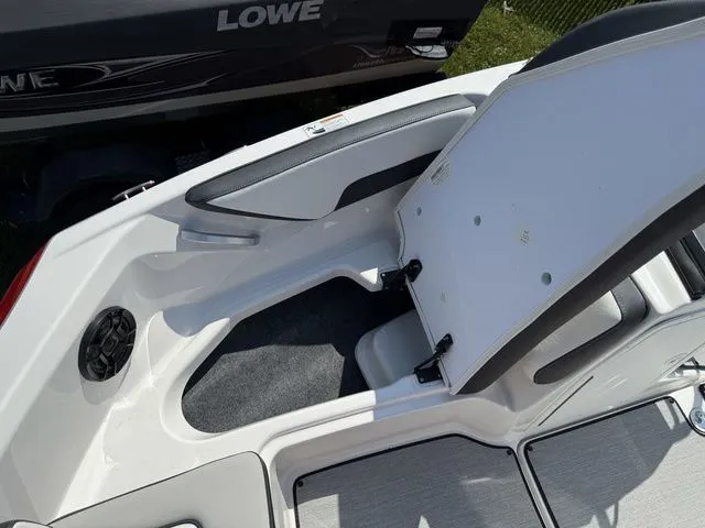 Slide: The Image of Yamaha SX195 2025 - 26