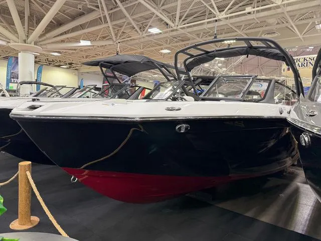 The Image of Yamaha 222SE 2025 - 1