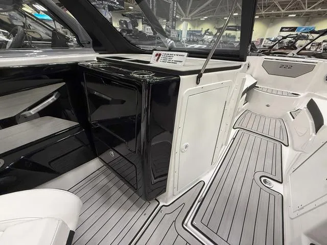 Slide: The Image of Yamaha 222SE 2025 - 10