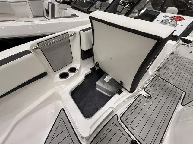 Slide: The Image of Yamaha 222SE 2025 - 20