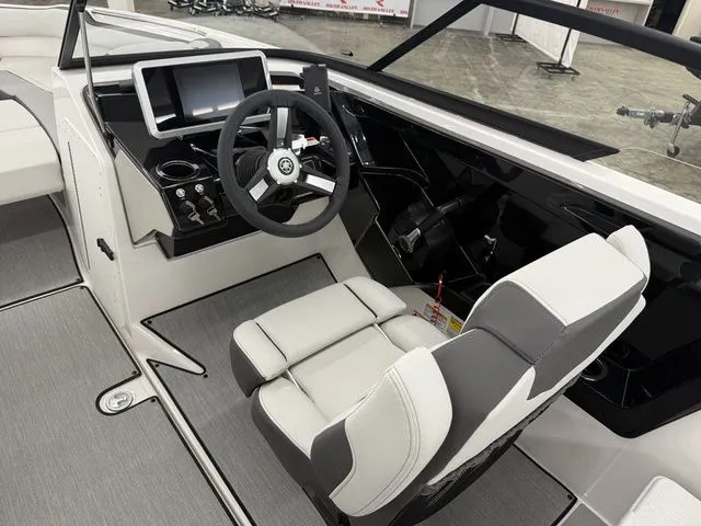 Slide: The Image of Yamaha AR250 2025 - 13