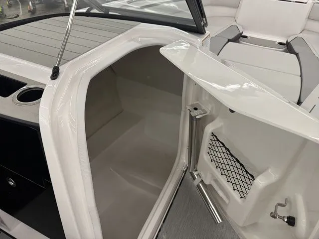 Slide: The Image of Yamaha AR250 2025 - 22