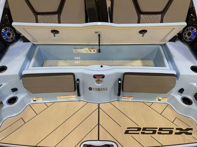 Slide: The Image of Yamaha 255XD 2025 - 8