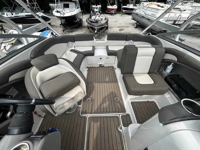 Slide: The Image of Yamaha 242 Limited S 2011 - 12