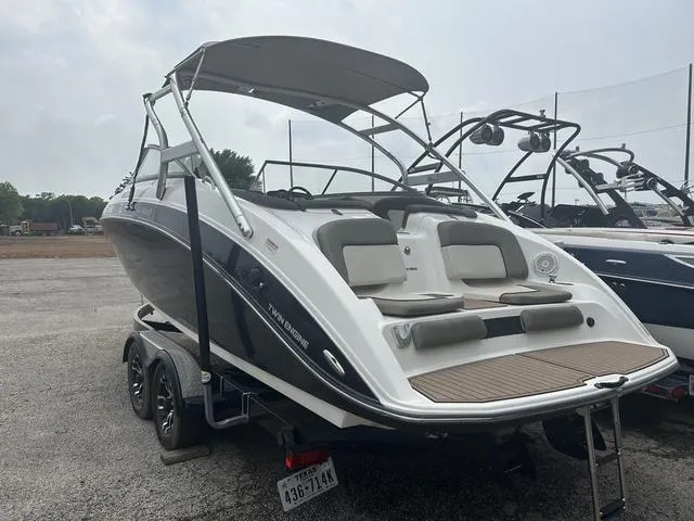 Slide: The Image of Yamaha 242 Limited S 2011 - 5