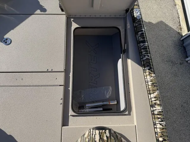 Slide: The Image of Avid 20 Vertex 2025 - 10