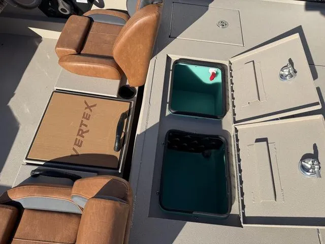 Slide: The Image of Avid 20 Vertex 2025 - 25