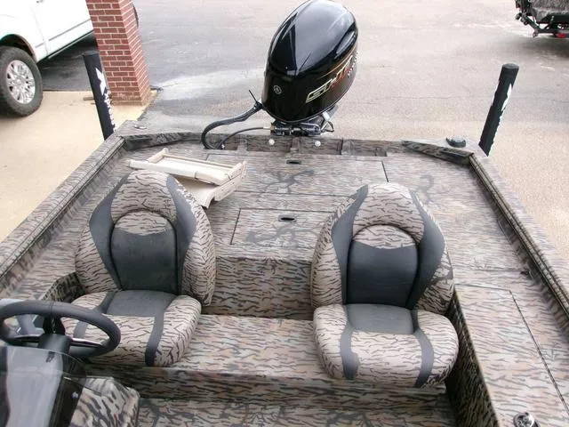 Slide: The Image of Xpress XP185 Catfish 2025 - 4