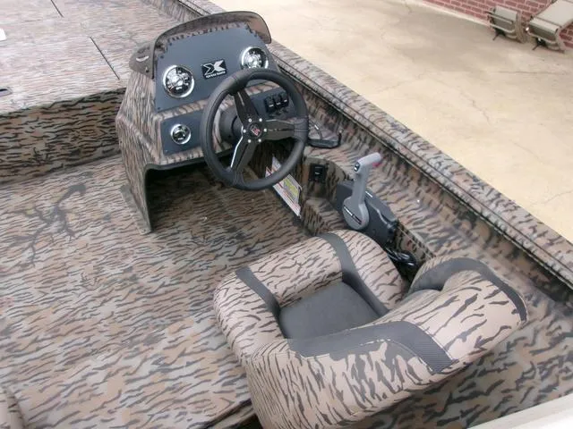 Slide: The Image of Xpress XP185 Catfish 2025 - 6