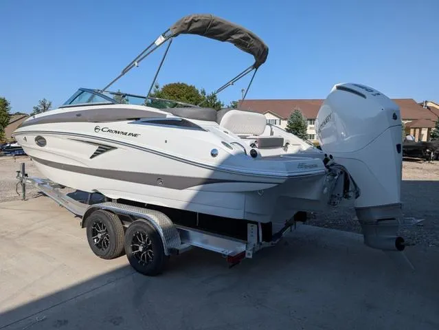 Slide: The Image of Crownline Boats Eclipse E240 XS 2024 - 4