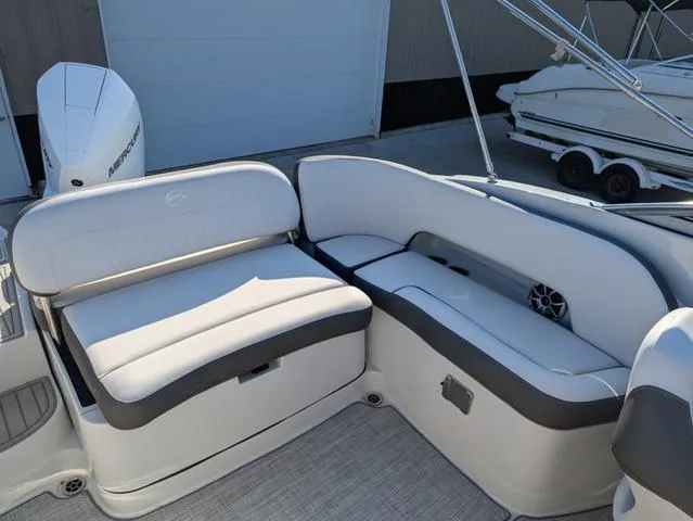 Slide: The Image of Crownline Boats Eclipse E240 XS 2024 - 8