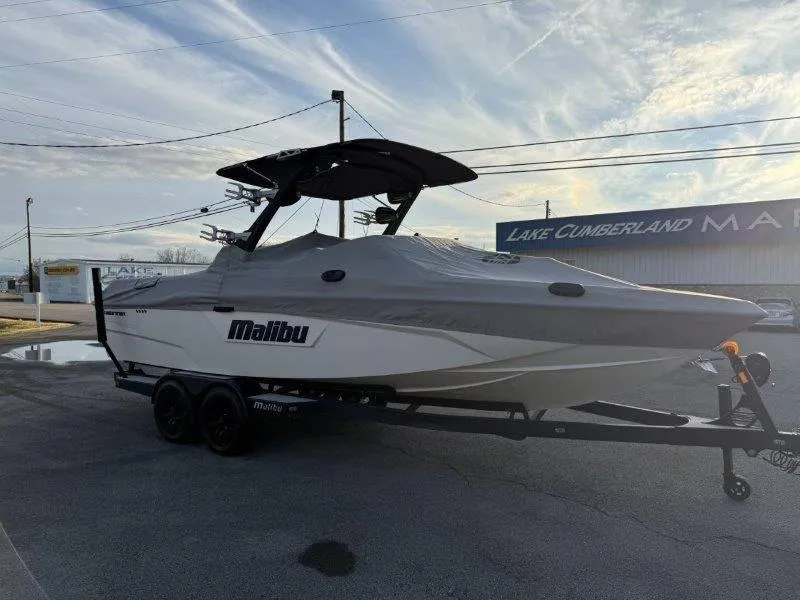 Slide: The Image of Malibu 25 LSV 2021 - 51