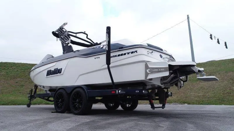 Slide: The Image of Malibu 25 LSV 2021 - 66