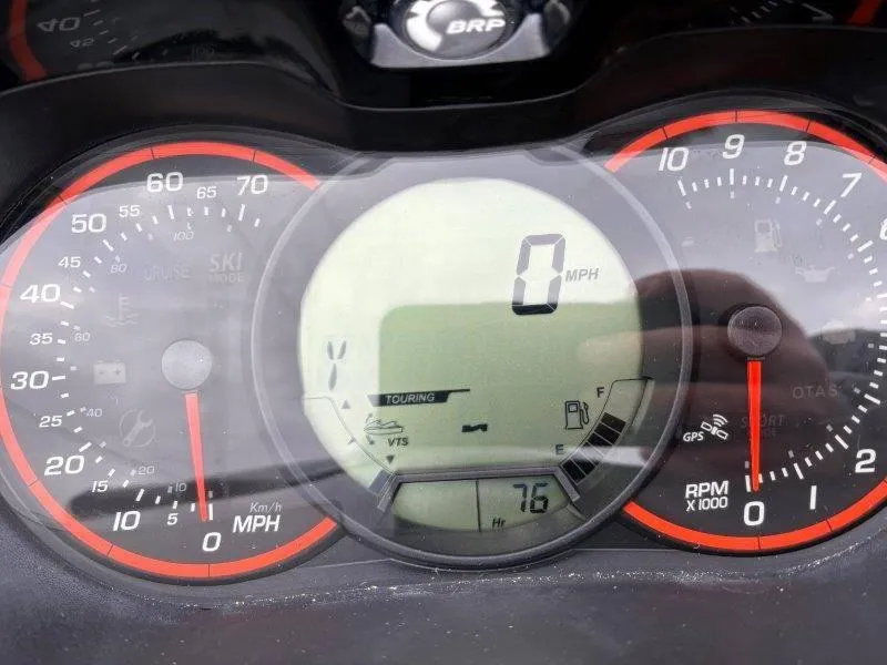 Slide: The Image of Sea-Doo Wake Pro 230 2017 - 29