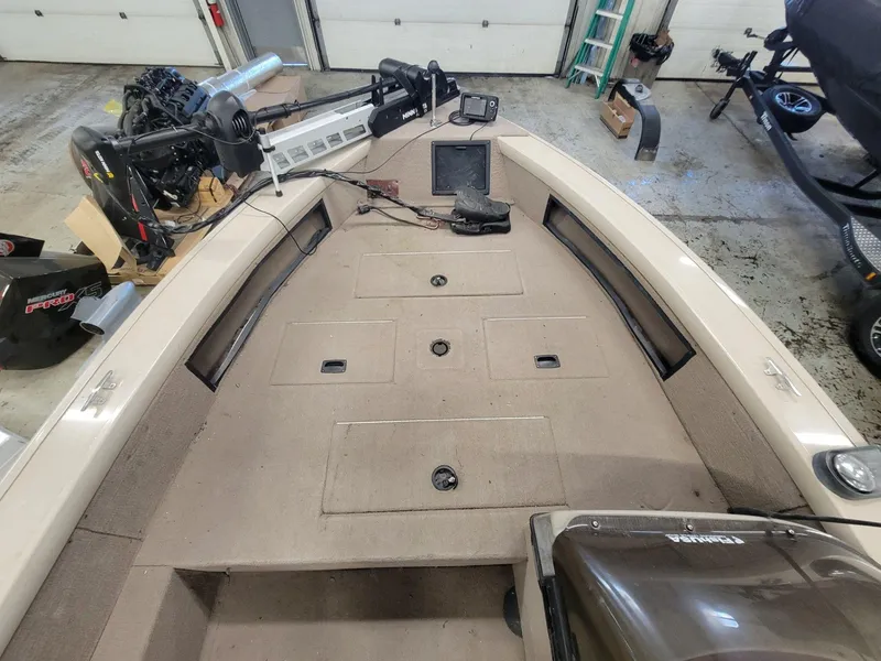 Slide: The Image of Triton DV 176 SC Sport 2005 - 10