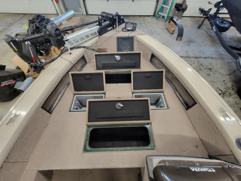 Slide: The Image of Triton DV 176 SC Sport 2005 - 11