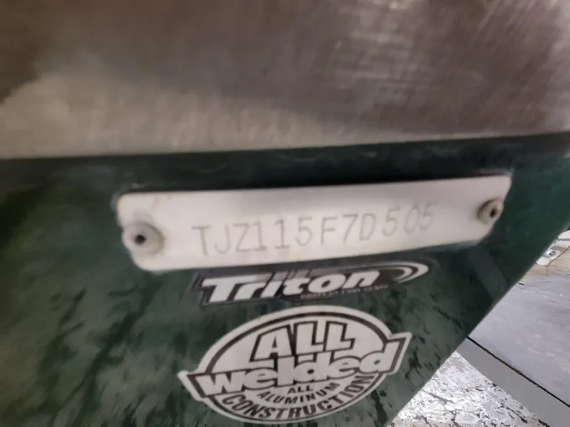 Slide: The Image of Triton DV 176 SC Sport 2005 - 25