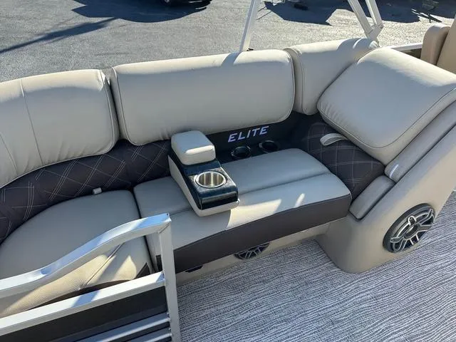 Slide: The Image of SunCatcher ELITE 324RC 2025 - 5