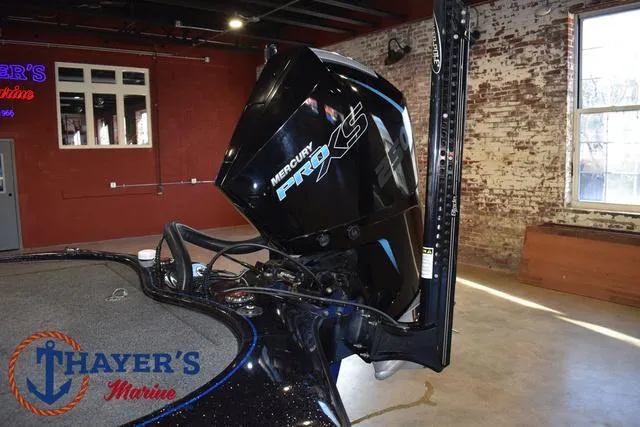 Slide: The Image of 2023 Blazer 625 Pro Elite boat with Mercury Pro XS engine at Thayer's Marine. - 14