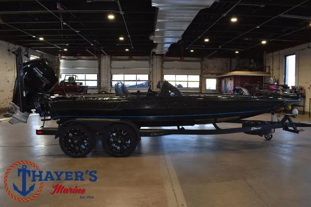 Slide: The Image of 2023 Blazer 625 Pro Elite boat in showroom at Thayer's Marine. - 38