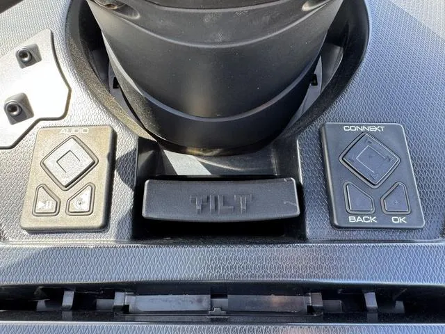 Slide: The Image of Yamaha FX Limited SVHO With Audio System 2024 - 13