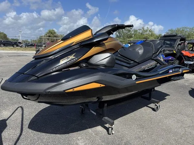 Slide: The Image of Yamaha FX Limited SVHO With Audio System 2024 - 4