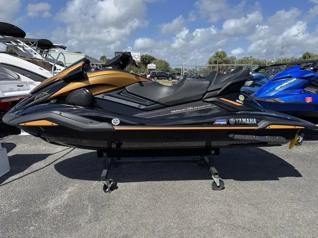 Slide: The Image of Yamaha FX Limited SVHO With Audio System 2024 - 5