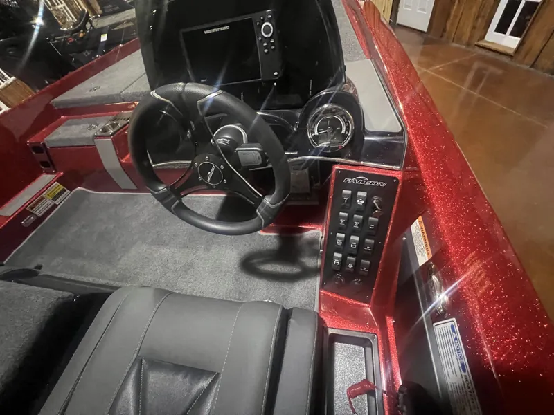 Slide: The Image of Falcon Boats F195 2025 - 13