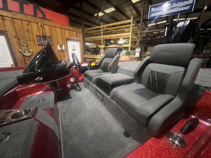 Slide: The Image of Falcon Boats F195 2025 - 4