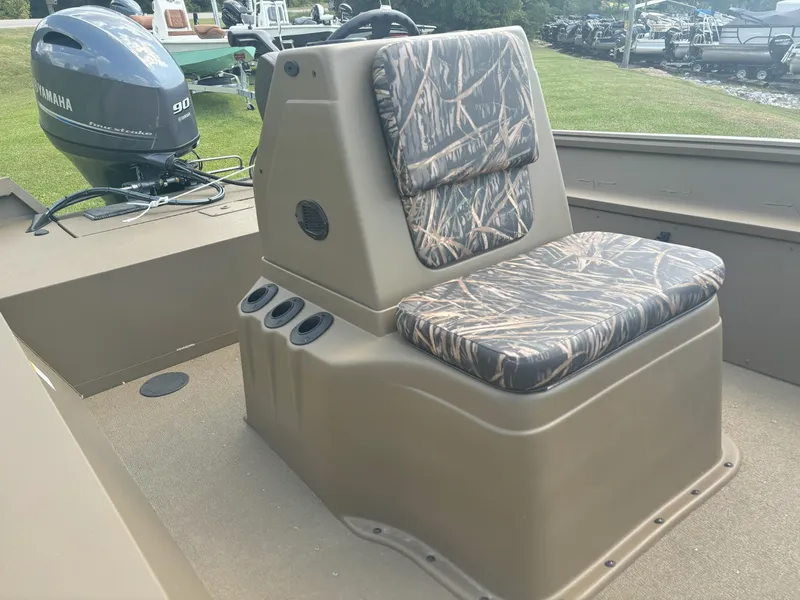 Slide: The Image of G3 Gator Tough 18 CC 2025 - 9