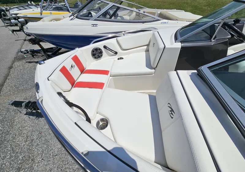 Slide: The Image of Monterey 196 Montura 2014 - 10