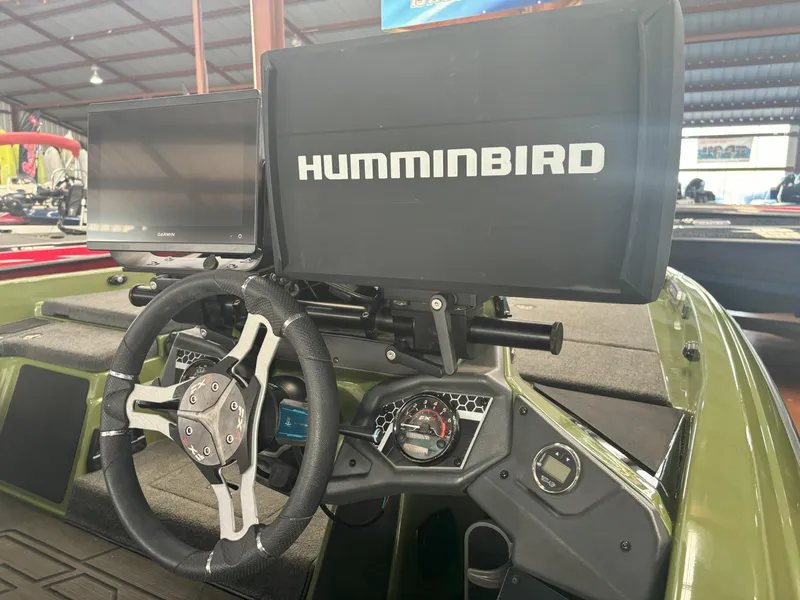 Slide: The Image of Skeeter FXR20 Apex 2023 - 21