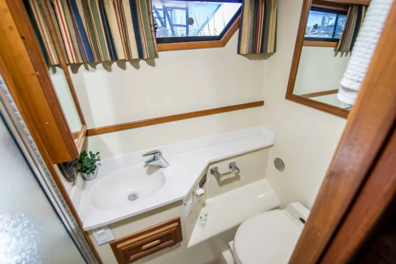 Slide: The Image of Californian 55 Cockpit Motor Yacht 1989 - 22