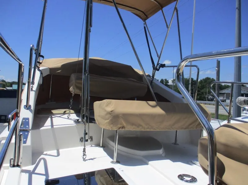 Slide: The Image of 2021 Ranger 31 CB - 2
