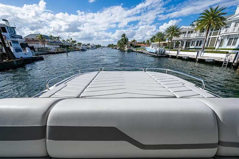 Slide: The Image of Sunseeker 60 EVO PREDATOR 2021 - 12