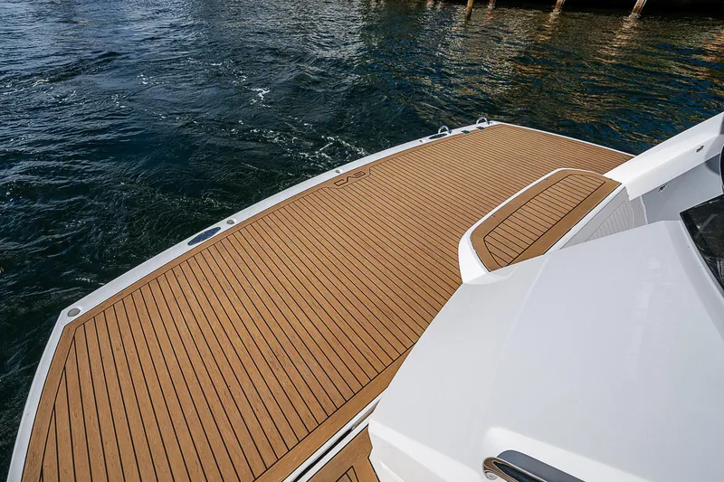Slide: The Image of Sunseeker 60 EVO PREDATOR 2021 - 13