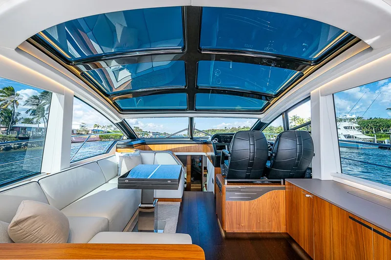 Slide: The Image of Sunseeker 60 EVO PREDATOR 2021 - 21