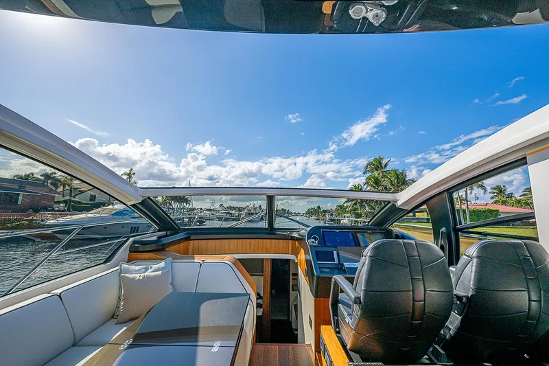 Slide: The Image of Sunseeker 60 EVO PREDATOR 2021 - 26