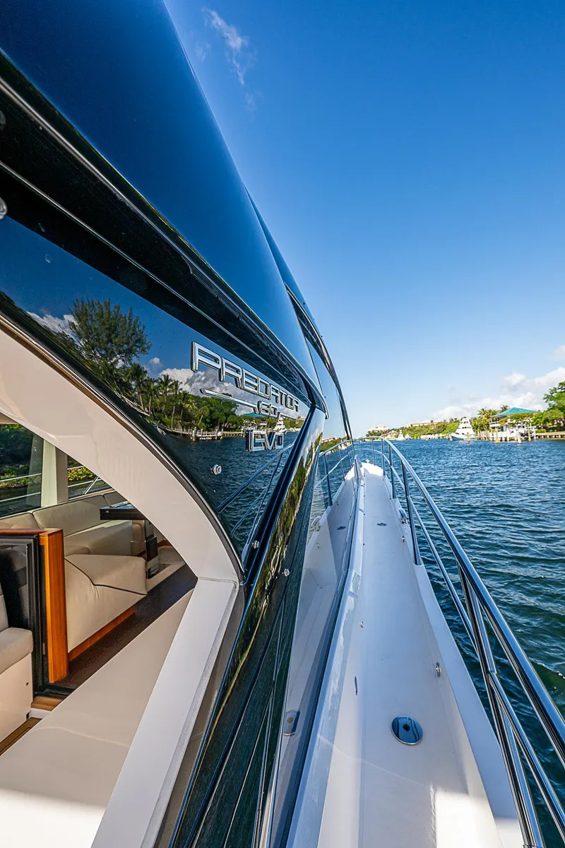 Slide: The Image of Sunseeker 60 EVO PREDATOR 2021 - 46