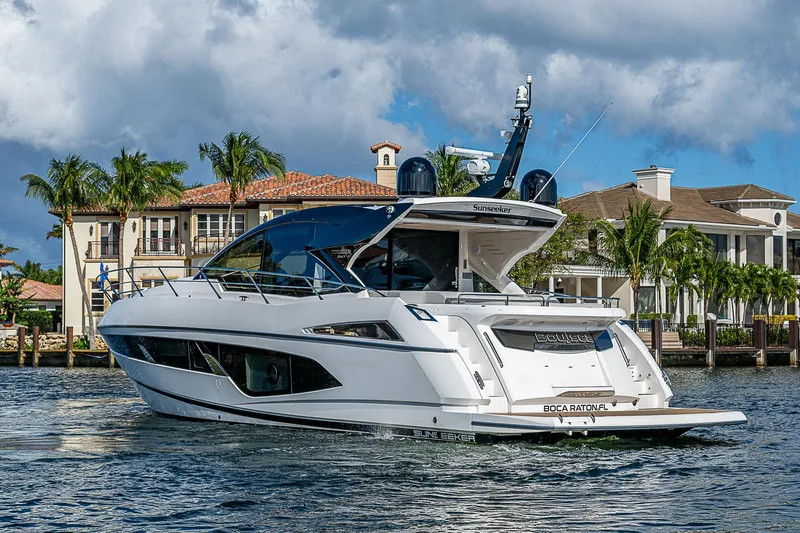 Slide: The Image of Sunseeker 60 EVO PREDATOR 2021 - 62
