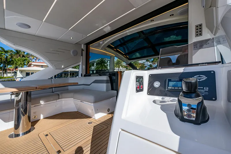 Slide: The Image of Sunseeker 60 EVO PREDATOR 2021 - 7