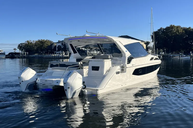 Slide: The Image of Aquila 36 Sport 2025 - 14