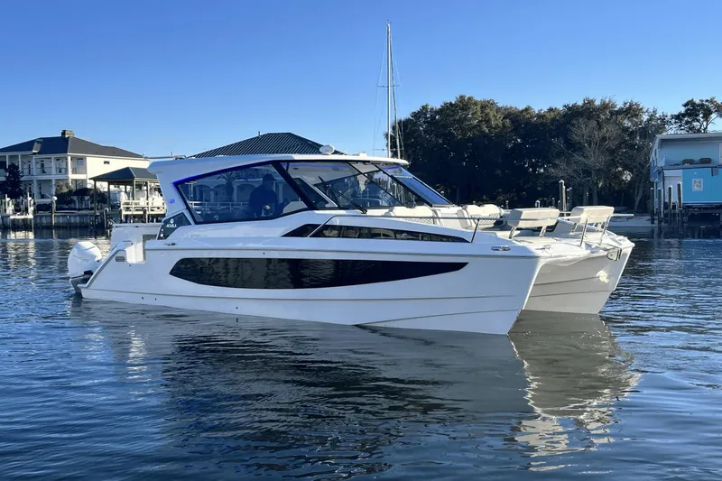 Slide: The Image of Aquila 36 Sport 2025 - 15