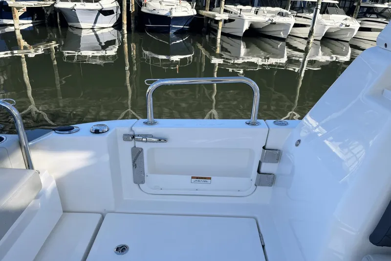 Slide: The Image of Aquila 36 Sport 2025 - 22