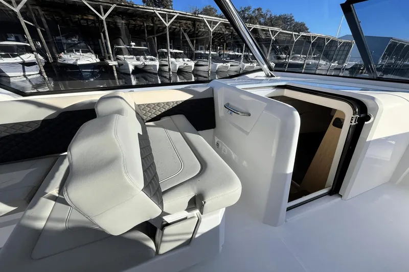 Slide: The Image of Aquila 36 Sport 2025 - 26