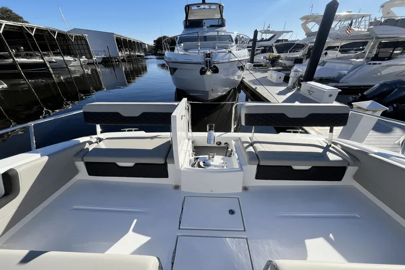 Slide: The Image of Aquila 36 Sport 2025 - 38